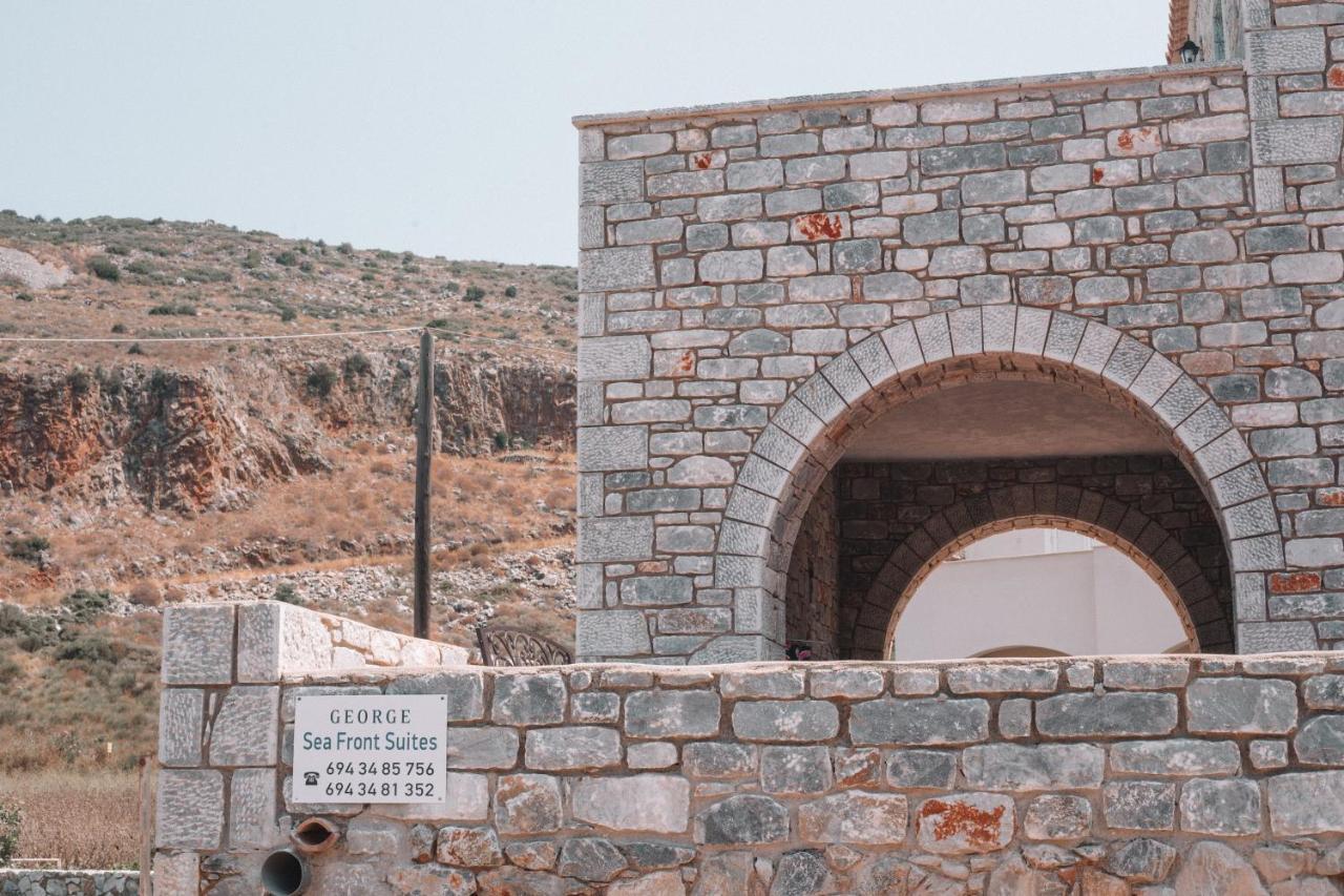 George Seafront Suites Néon Oítilon المظهر الخارجي الصورة